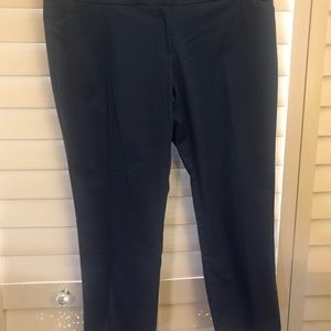 Black cropped slacks